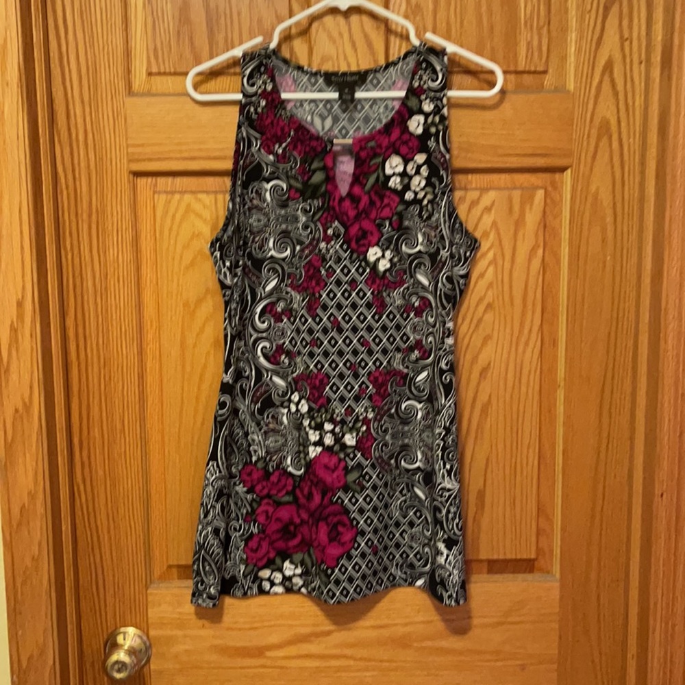 White House Black Market dressy tank